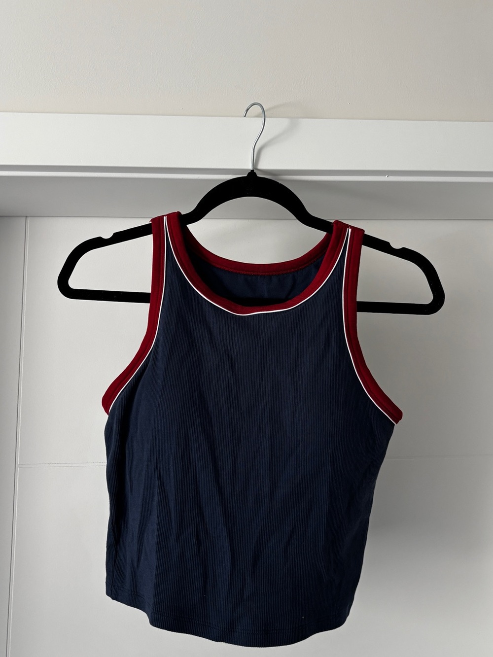 Uniqlo Navy Ribbed Cropped Br Tank with Red Trim and White Piping